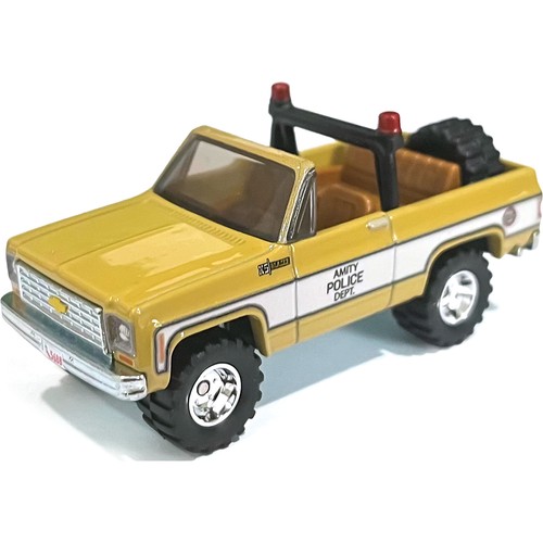 Hot wheels jaws 1975 chevy - hot,